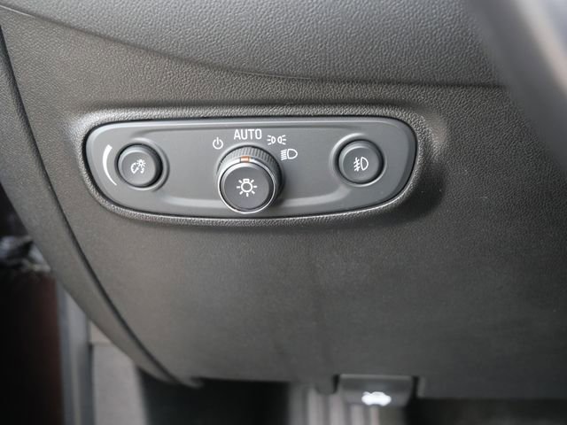 Used 2020 Chevrolet Equinox Premier image 17