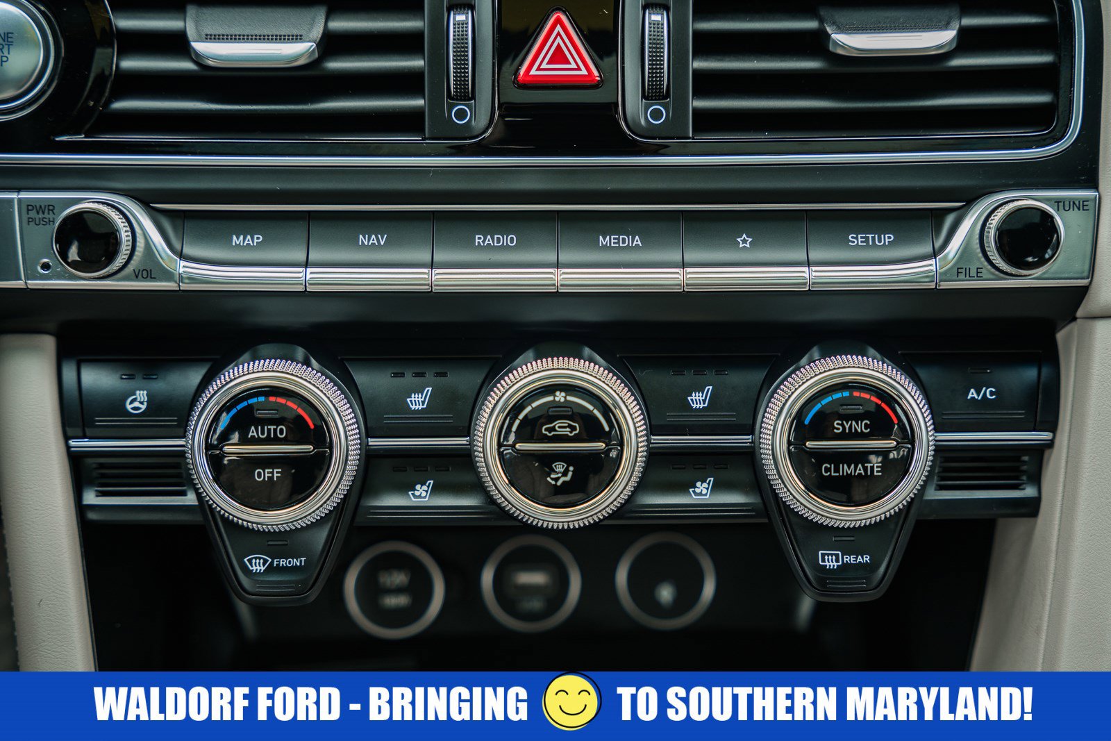 Used 2023 Genesis G70 3.3T w/ Sport Prestige Package image 25