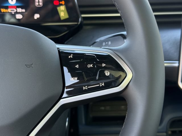 New 2025 Volkswagen ID. Buzz Pro S Plus AWD/4WD image 12