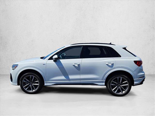 Used 2025 Audi Q3 2.0T Premium w/ Convenience Package AWD/4WD image 9