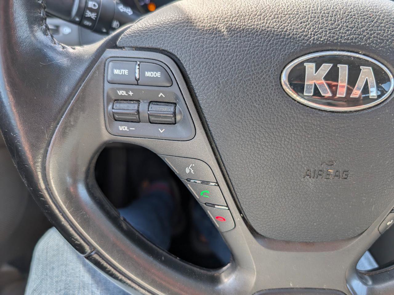 Used 2014 Kia Forte EX FWD image 19