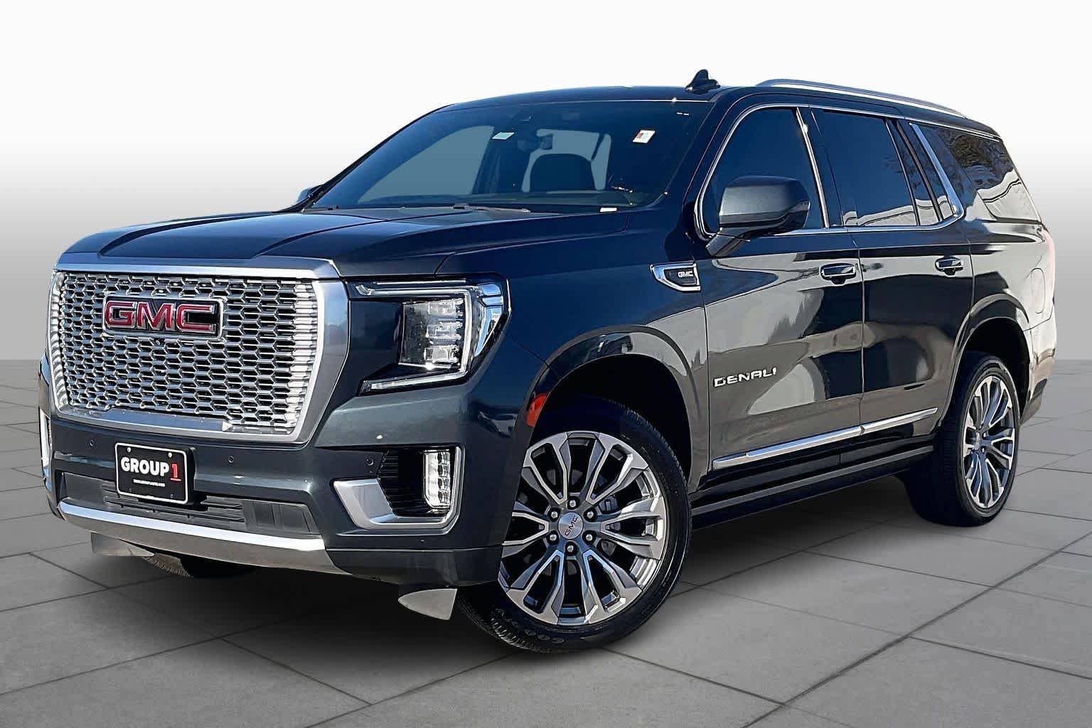 Used 2021 GMC Yukon Denali w/ Denali Premium Package AWD/4WD image 2