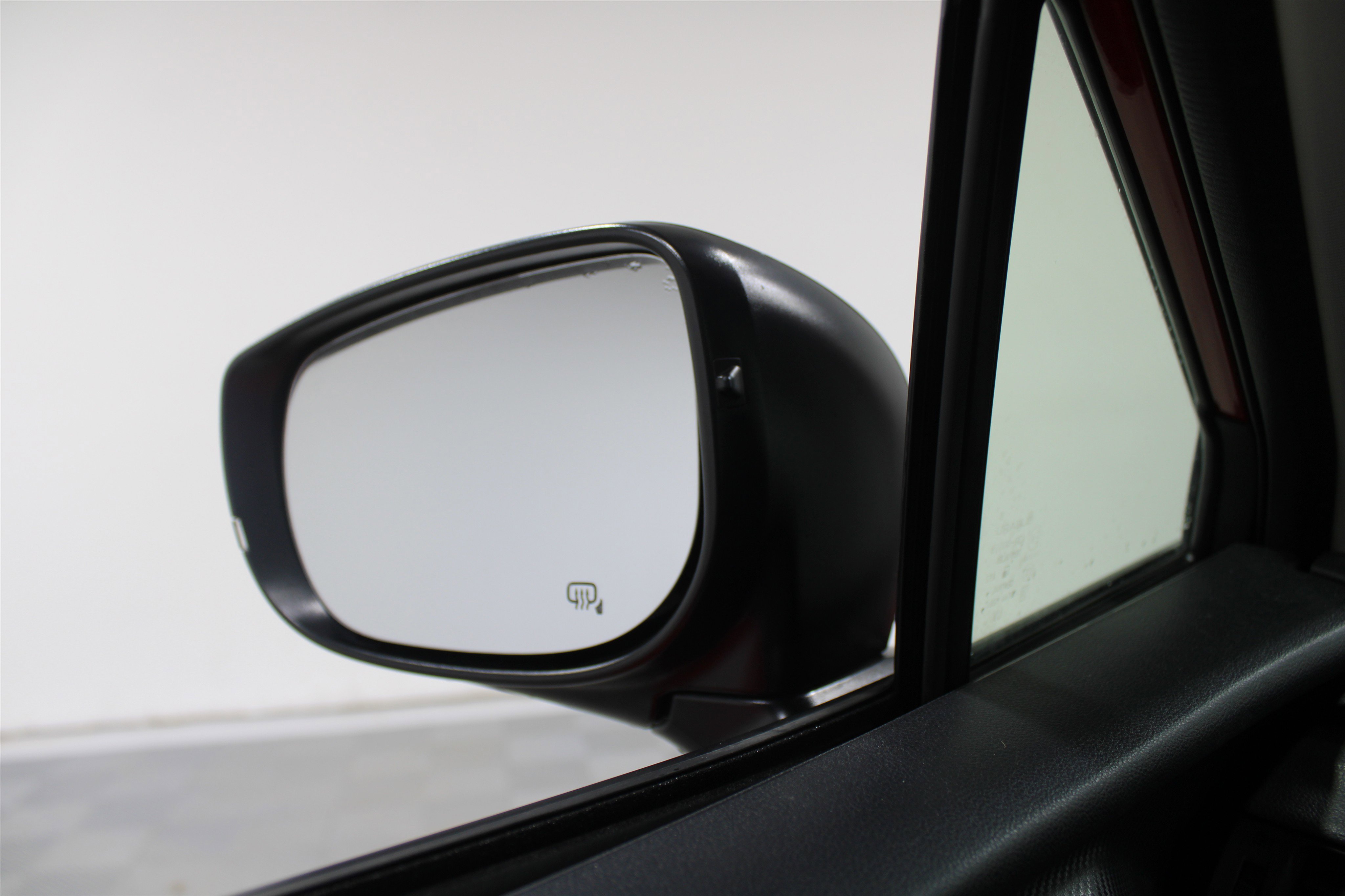 Used 2024 Subaru Crosstrek 2.0i Premium image 17