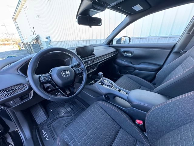 Used 2025 Honda HR-V Sport image 42