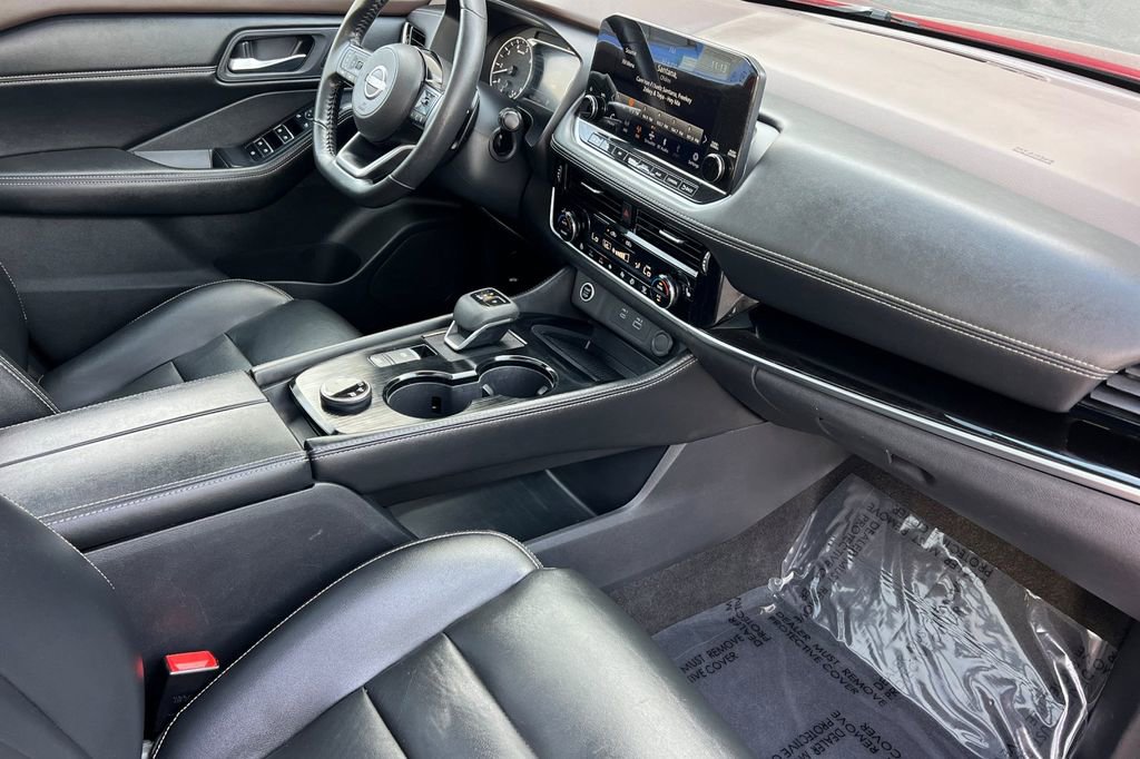 Used 2023 Nissan Rogue SL w/ SL Premium Package image 20