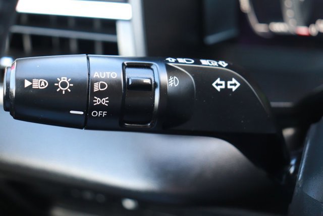 Used 2024 Mitsubishi Outlander 4WD Plug-In Hybrid image 27