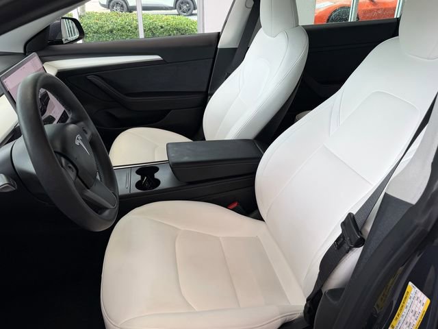 Used 2023 Tesla Model 3 Standard Range RWD image 5