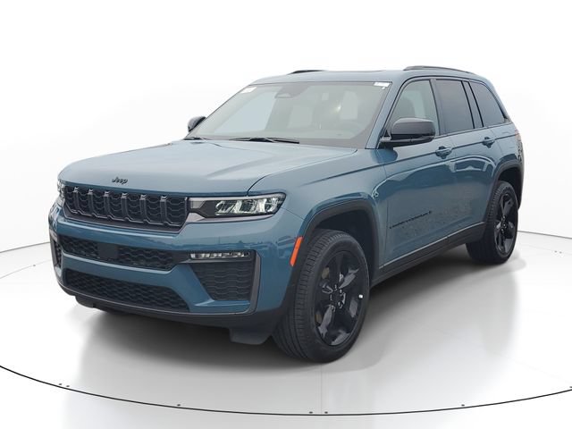 New 2026 Jeep Grand Cherokee Limited w/ Limited Altitude Package AWD/4WD image 2