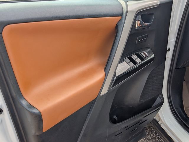 Used 2016 Toyota RAV4 Limited FWD image 15