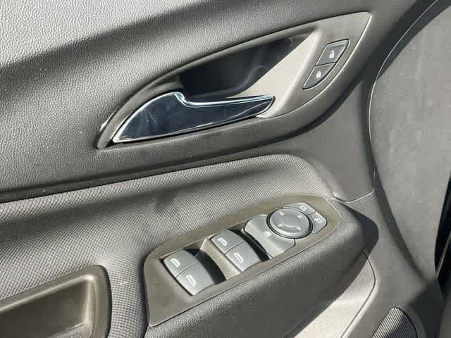 Used 2023 Chevrolet Equinox RS AWD/4WD image 13