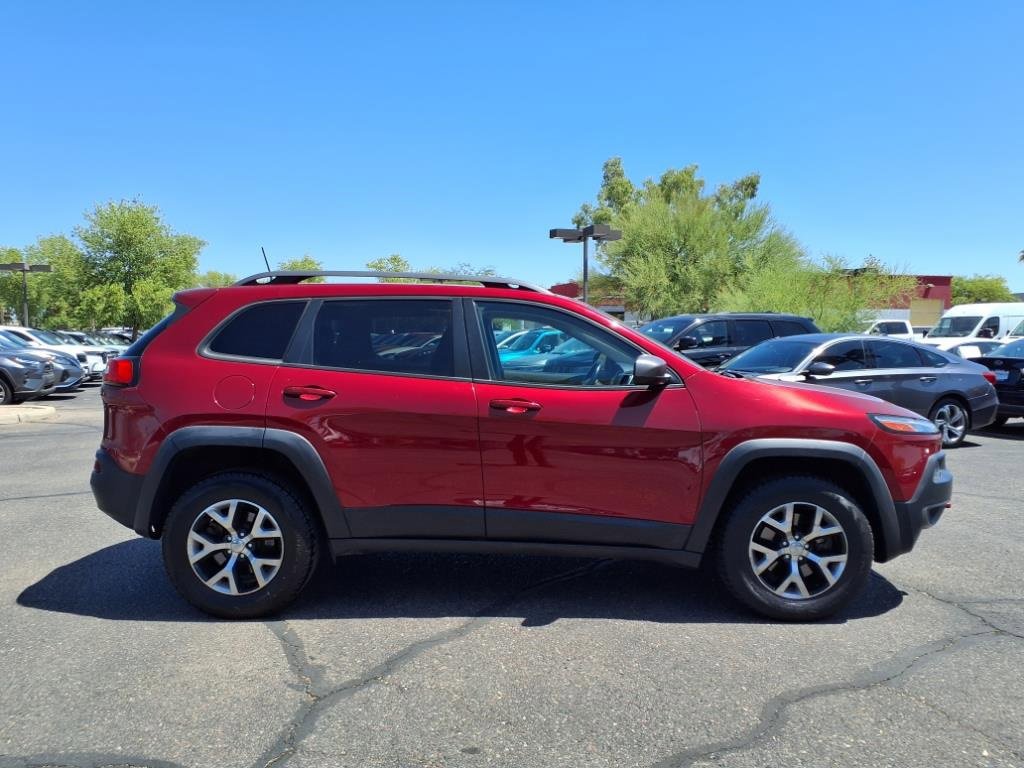 Used 2017 Jeep Cherokee Trailhawk w/ Trailer Tow Group image 3