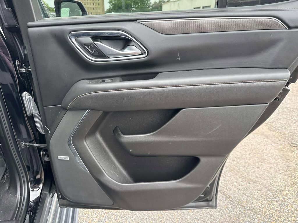 Used 2022 GMC Yukon AT4 AWD/4WD image 17