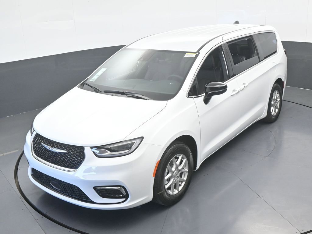 New 2026 Chrysler Pacifica Select FWD image 44