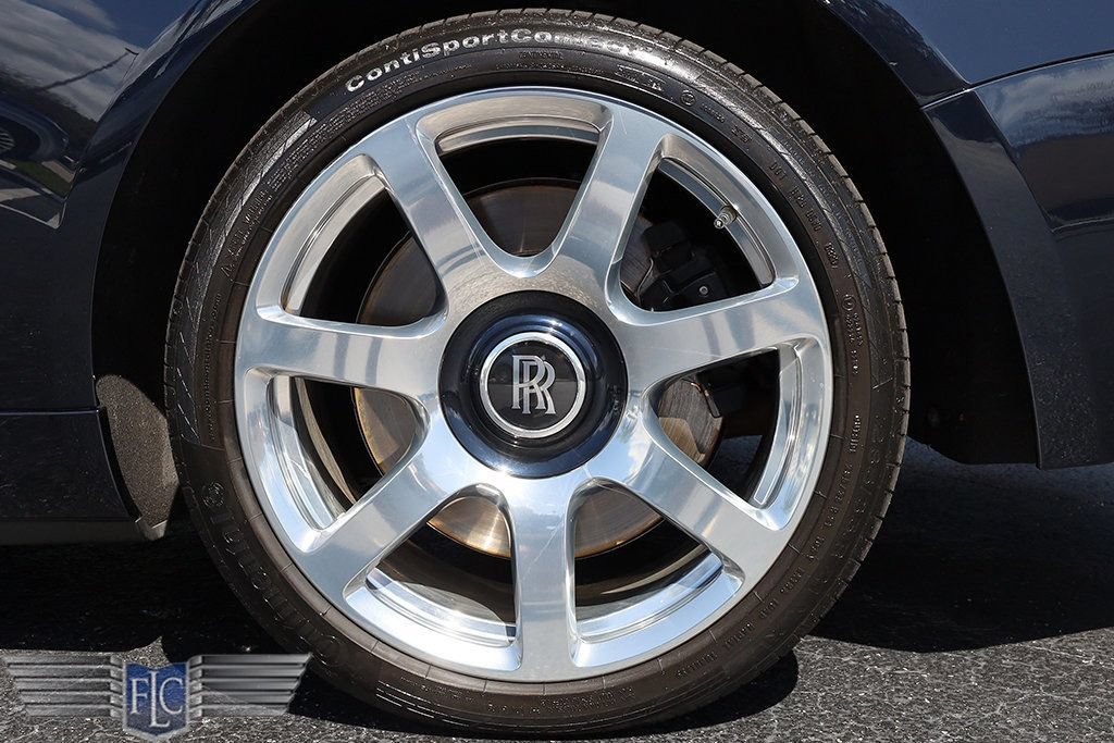 Used 2016 Rolls-Royce Dawn RWD image 36