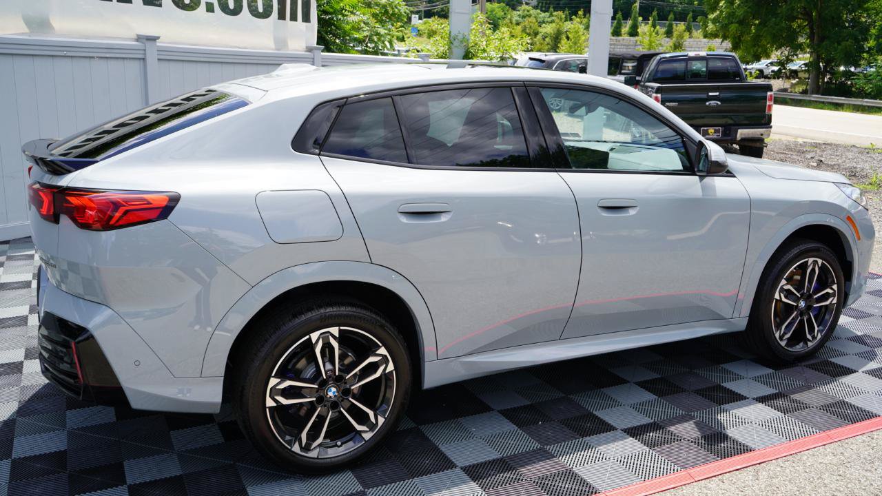 Used 2026 BMW X2 xDrive28i AWD/4WD image 8
