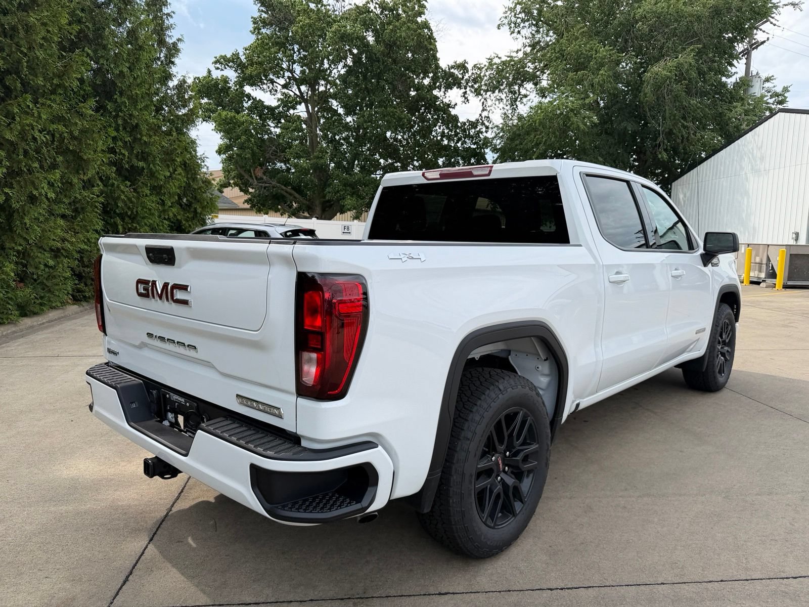 New 2026 GMC Sierra 1500 Elevation AWD/4WD image 32
