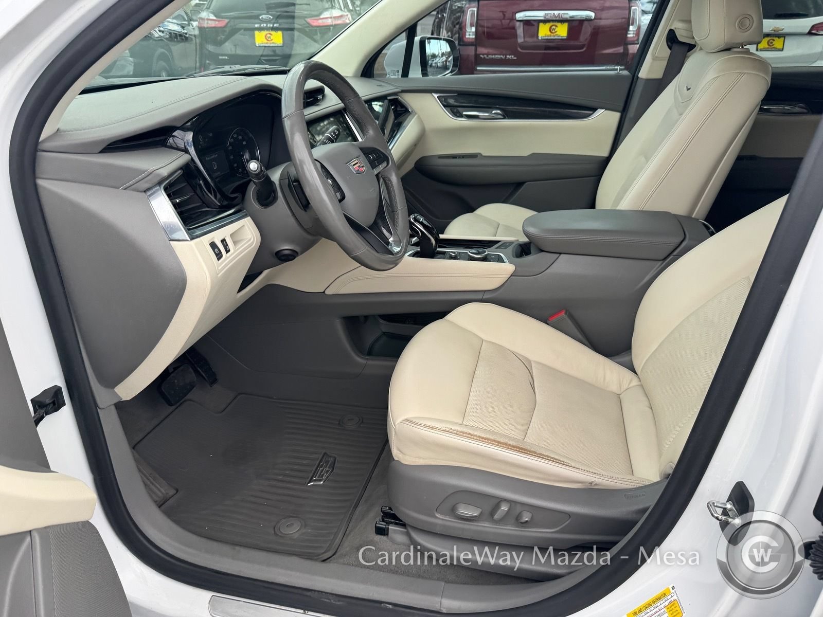 Used 2021 Cadillac XT6 Premium Luxury FWD image 12