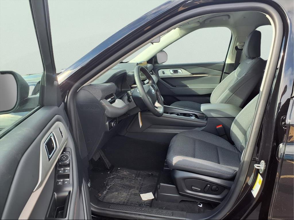 New 2026 Ford Explorer Active image 17