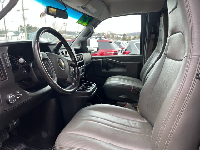 Used 2022 Chevrolet Express 3500 Work Van w/ Driver Convenience Package image 25