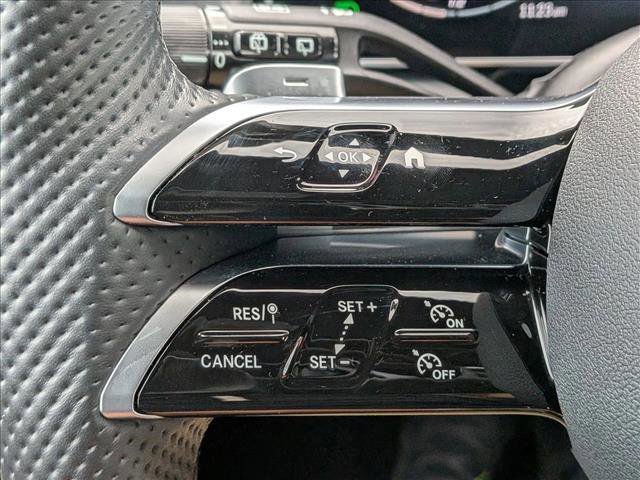 Certified 2025 Mercedes-Benz GLC 300 4MATIC image 17