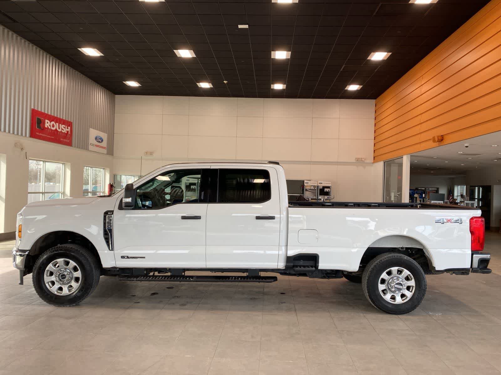 Used 2024 Ford F350 XLT video 2
