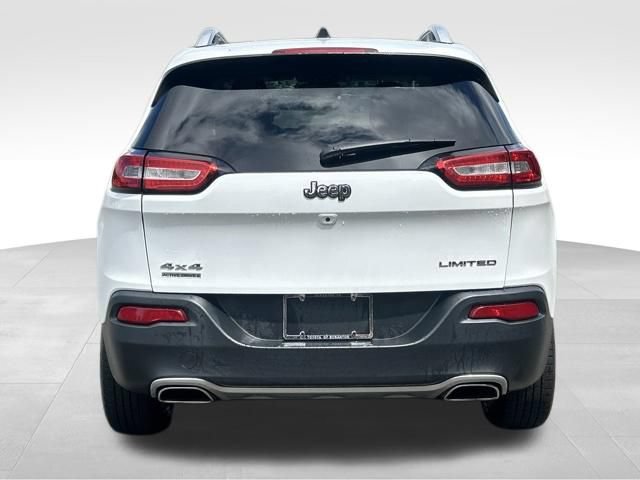 Used 2016 Jeep Cherokee Limited w/ Luxury Group AWD/4WD image 4