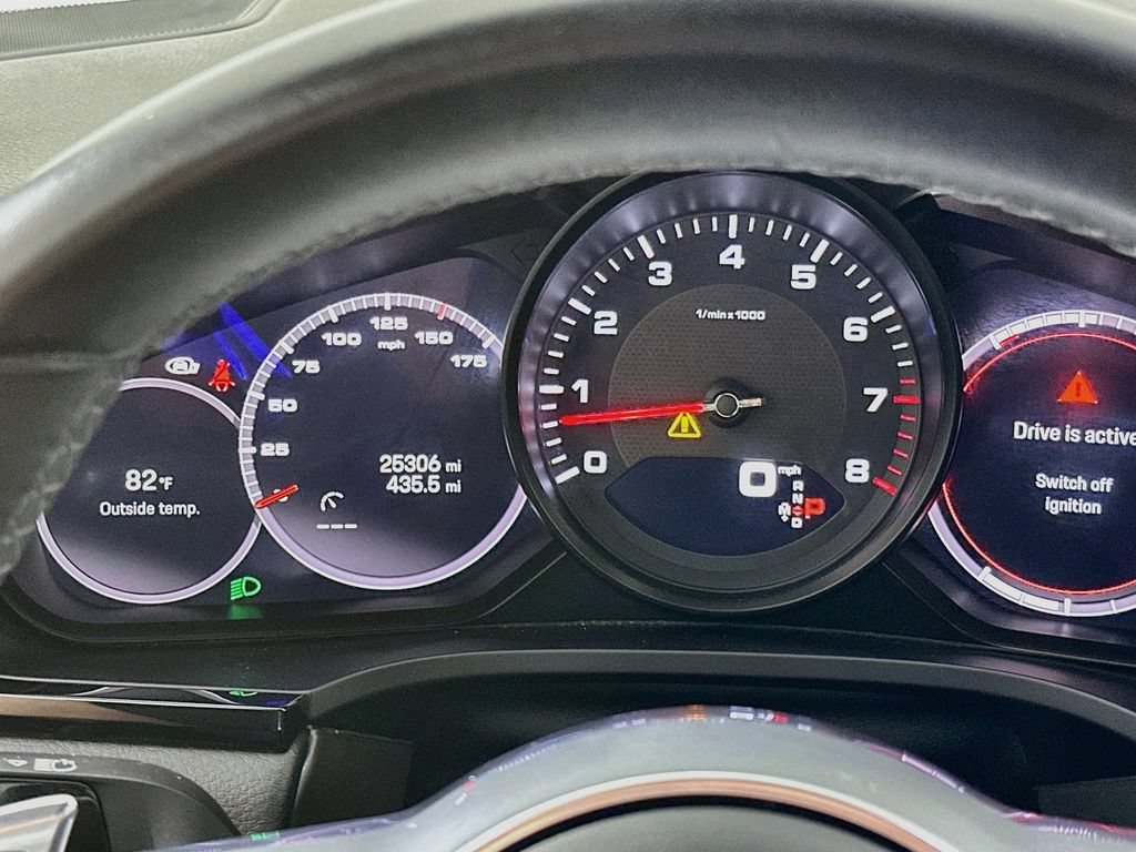 Certified 2023 Porsche Cayenne AWD/4WD image 13