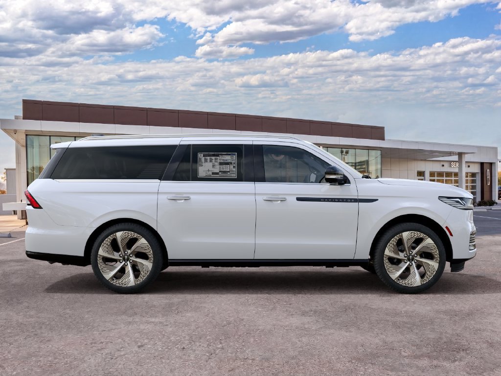 New 2027 Lincoln Navigator L Black Label AWD/4WD image 5