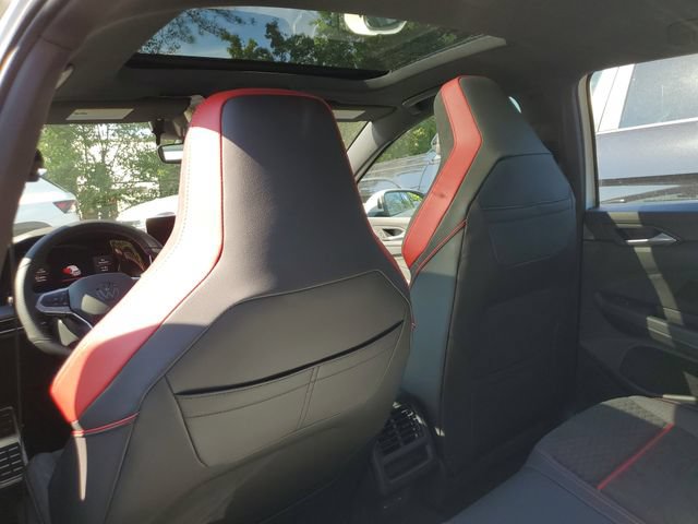 New 2026 Volkswagen GTI SE FWD image 11