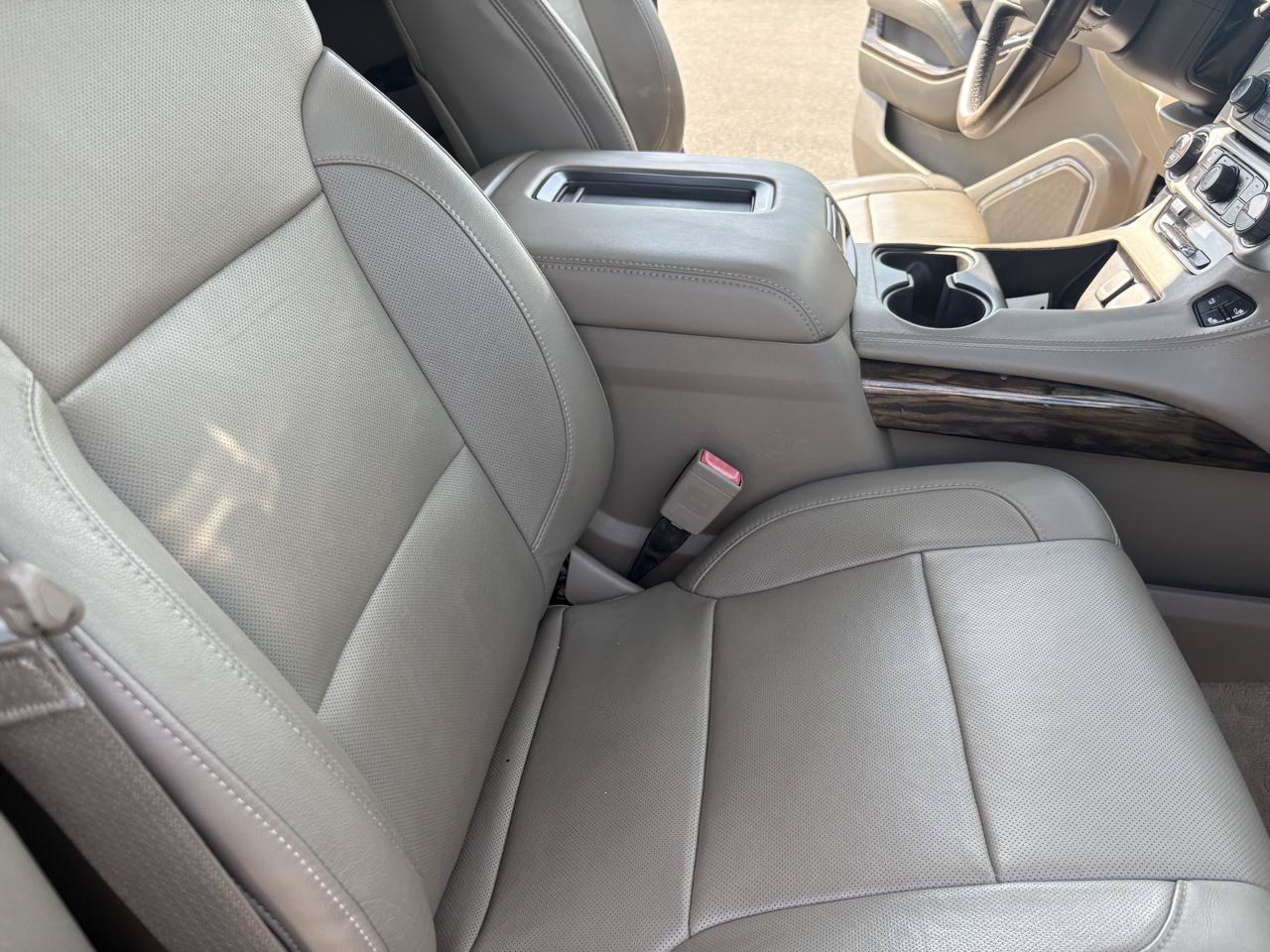 Used 2015 GMC Yukon SLT w/ Open Road Package AWD/4WD image 48