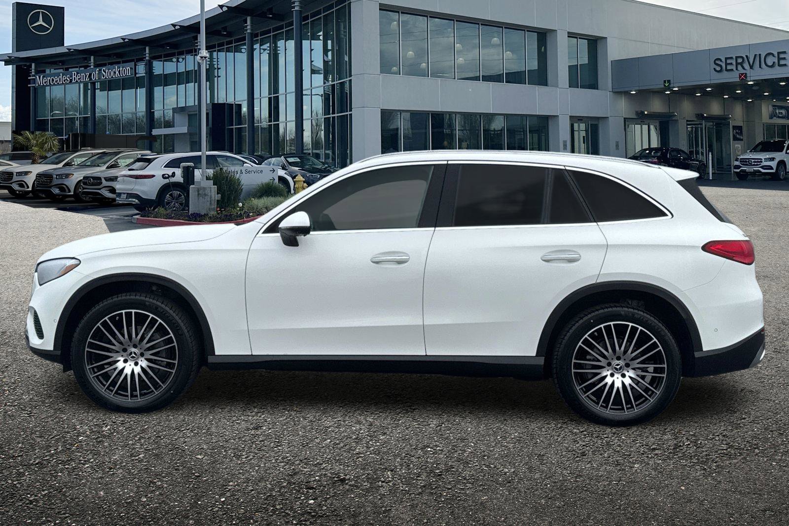 New 2026 Mercedes-Benz GLC 300 4MATIC image 7