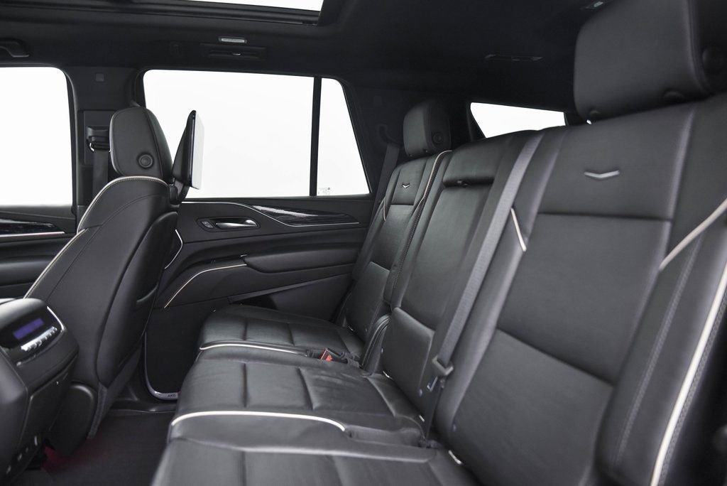 Used 2021 Cadillac Escalade Sport w/ Driver Assist Tech Package AWD/4WD image 11
