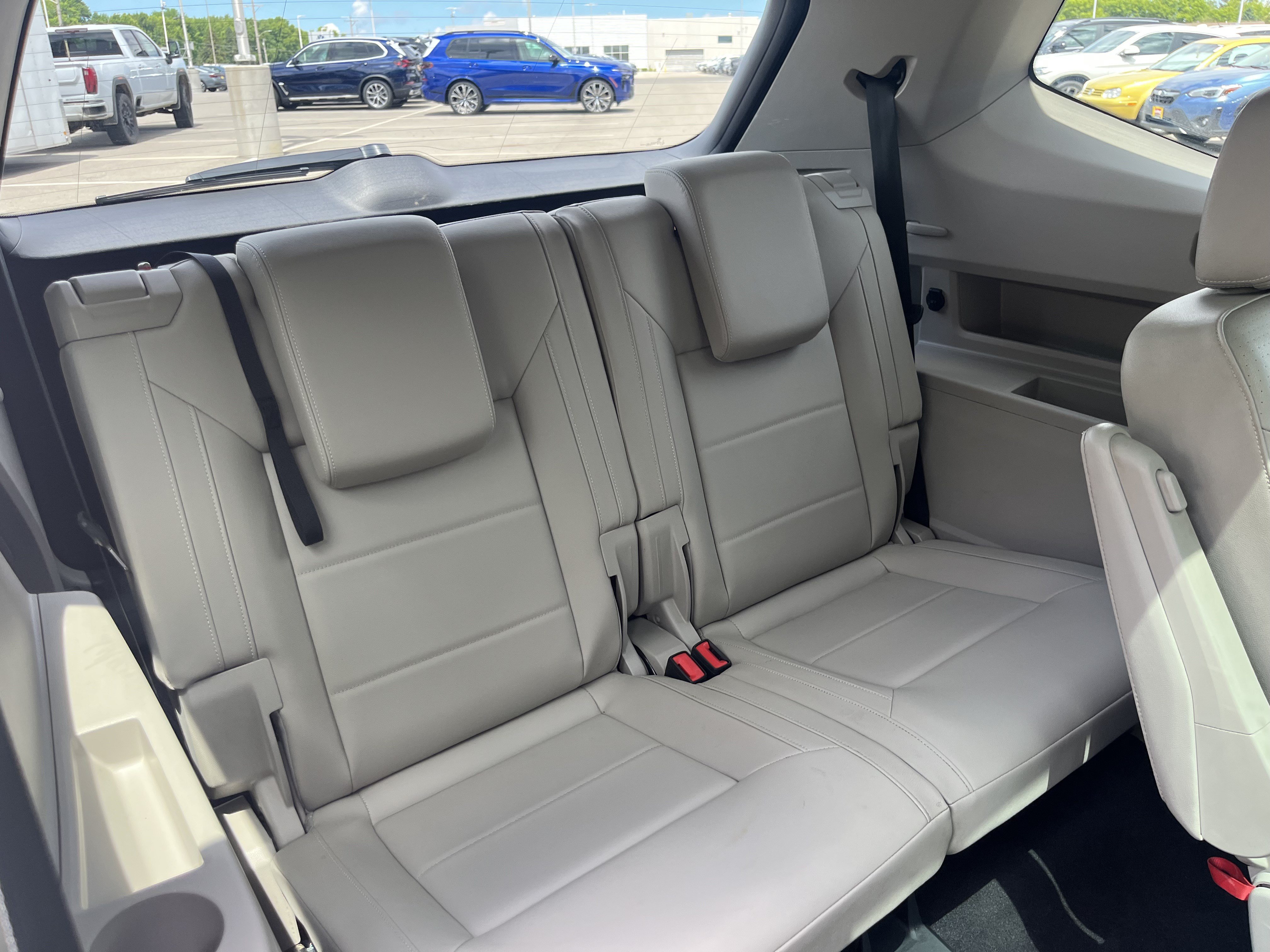 Certified 2023 Volkswagen Atlas SEL R-Line AWD/4WD image 28