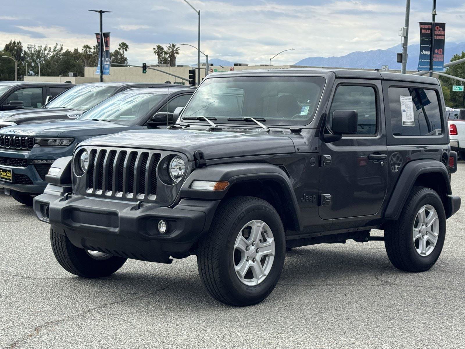 Used 2022 Jeep Wrangler Sport AWD/4WD image 3