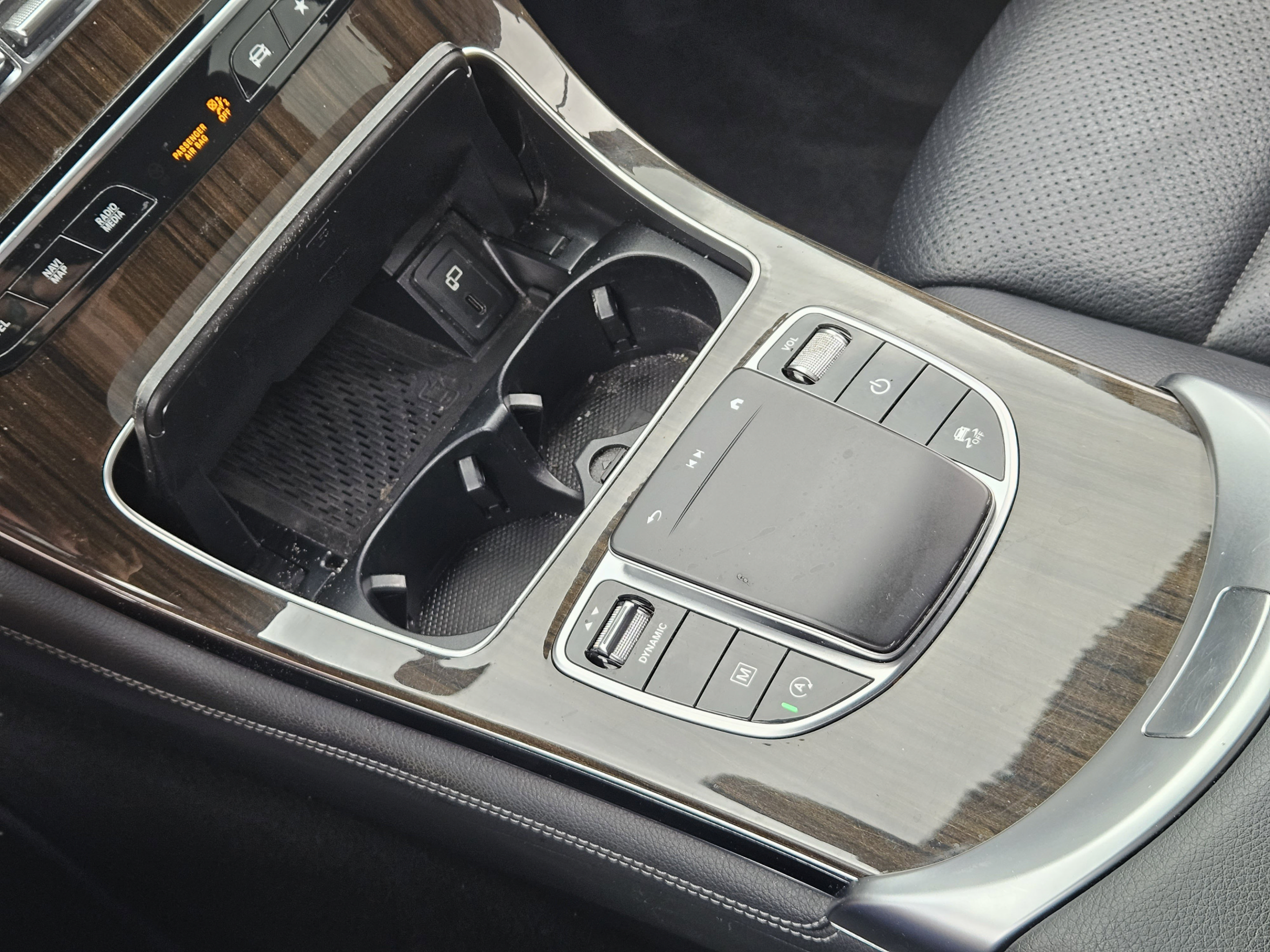 Used 2020 Mercedes-Benz GLC 300 image 22