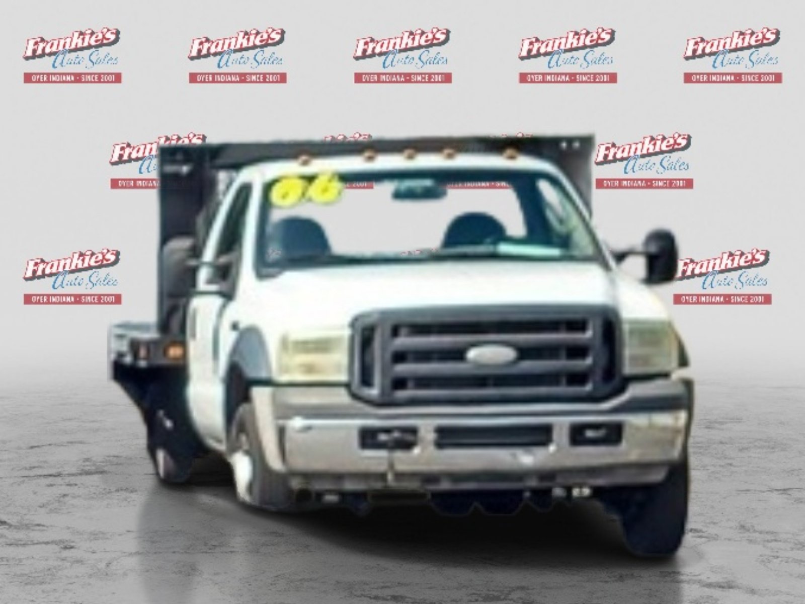 Used 2004 Ford F550 2WD Regular Cab Super Duty image 4