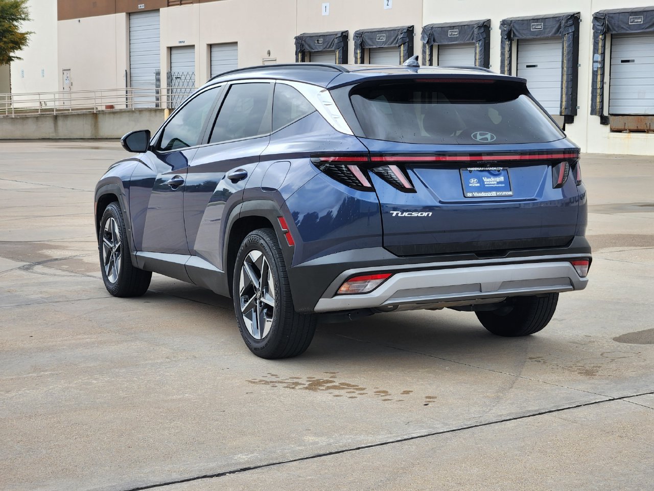 Used 2025 Hyundai Tucson SEL FWD image 3