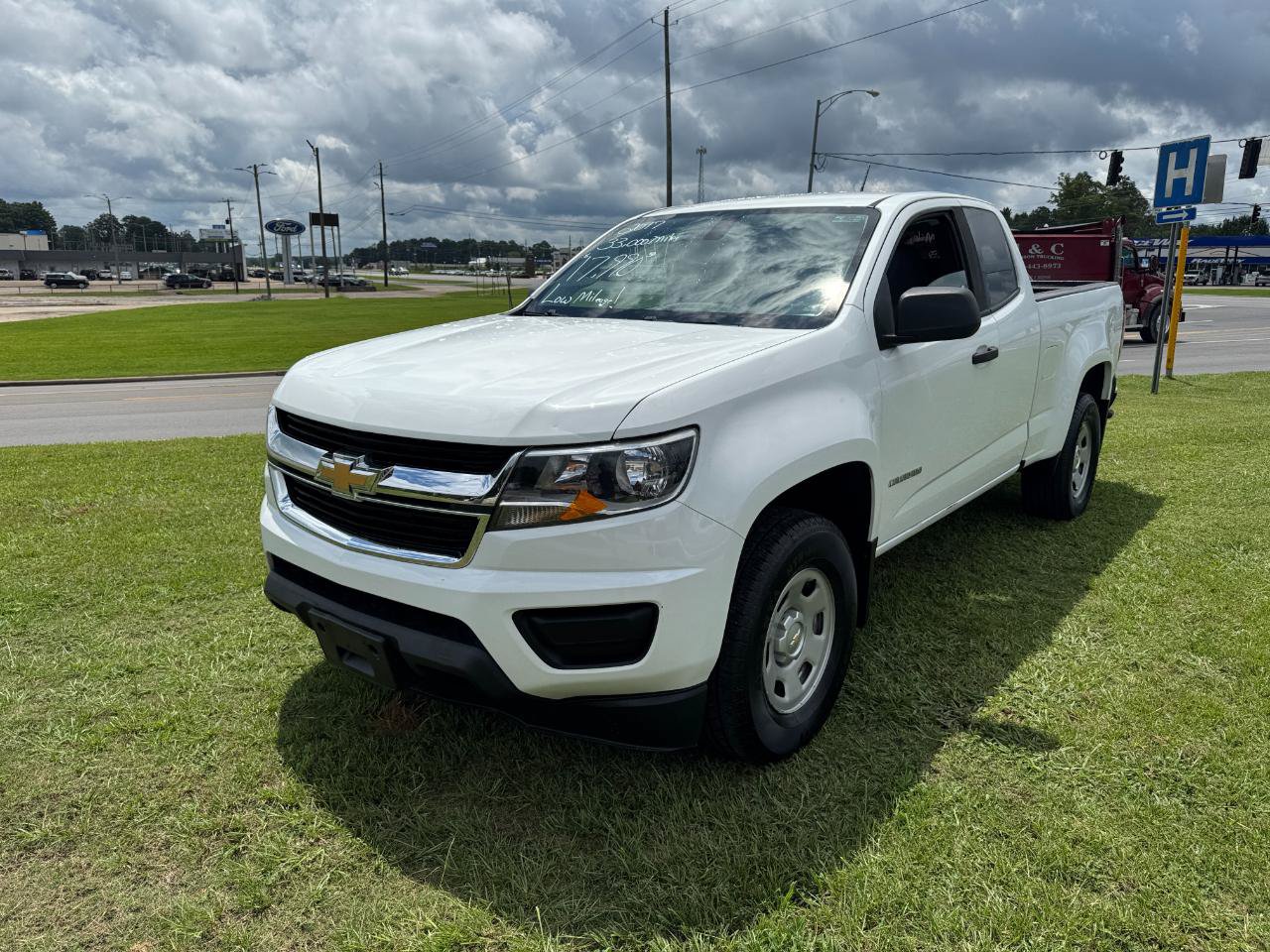 Used 2017 Chevrolet Colorado W/T w/ WT Convenience Package RWD image 5