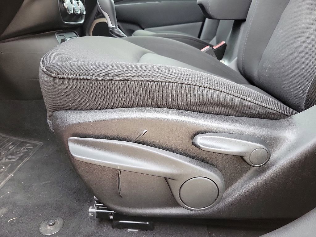 Used 2017 Jeep Renegade Sport w/ Power & Air Group image 12