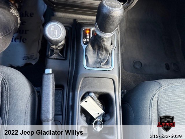 Used 2022 Jeep Gladiator Willys AWD/4WD image 27