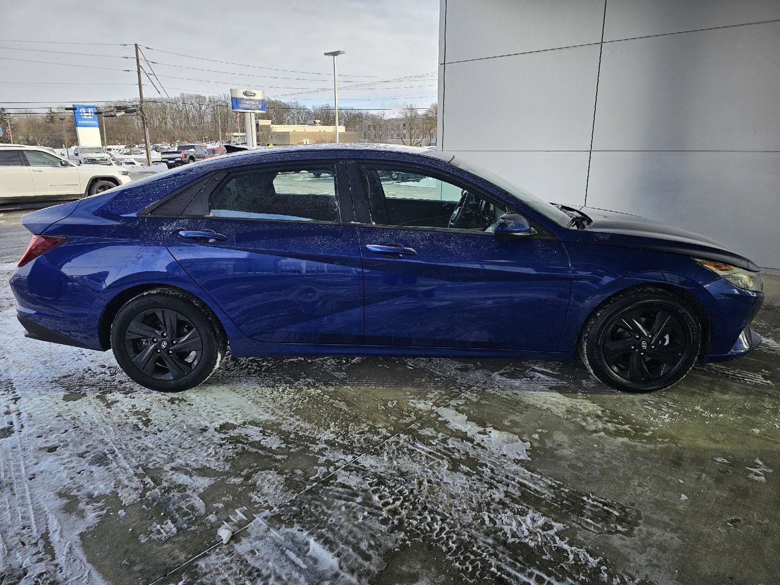 Used 2021 Hyundai Elantra SEL image 6