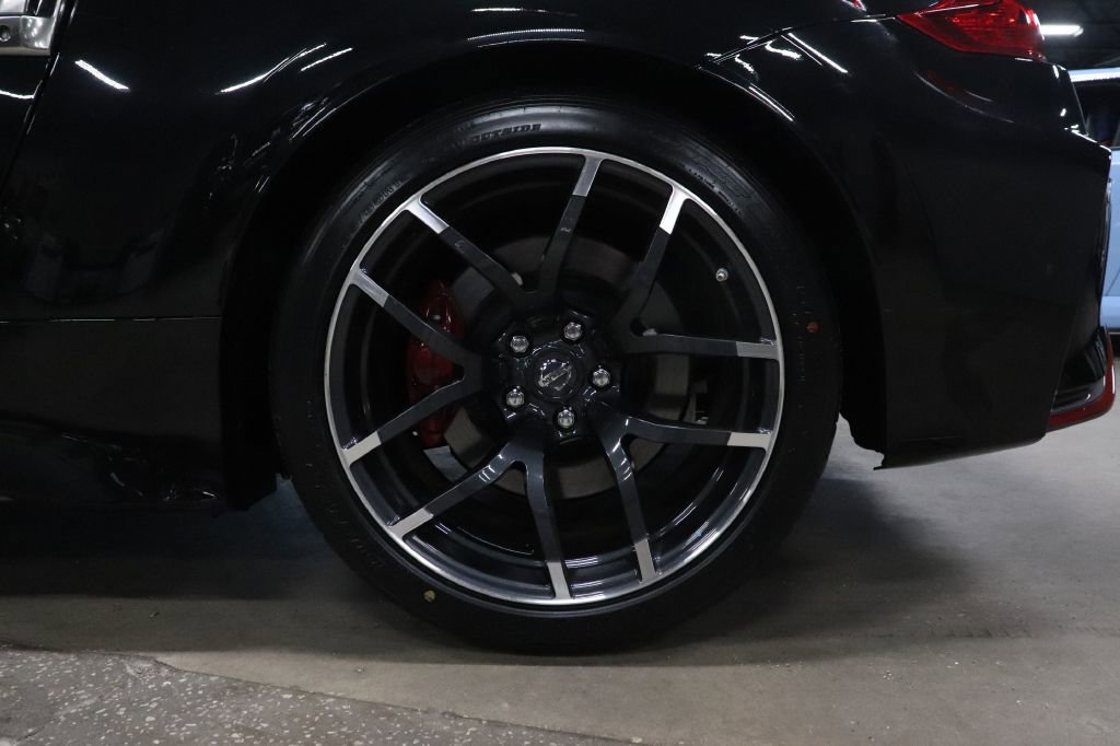 Used 2020 Nissan 370Z NISMO image 30