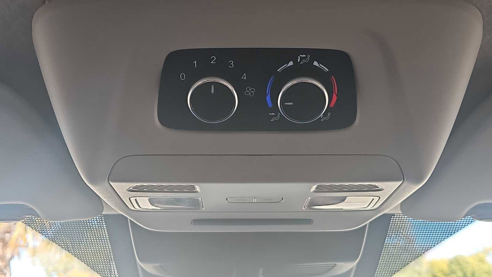 Used 2023 Ford Transit 350 XL image 19