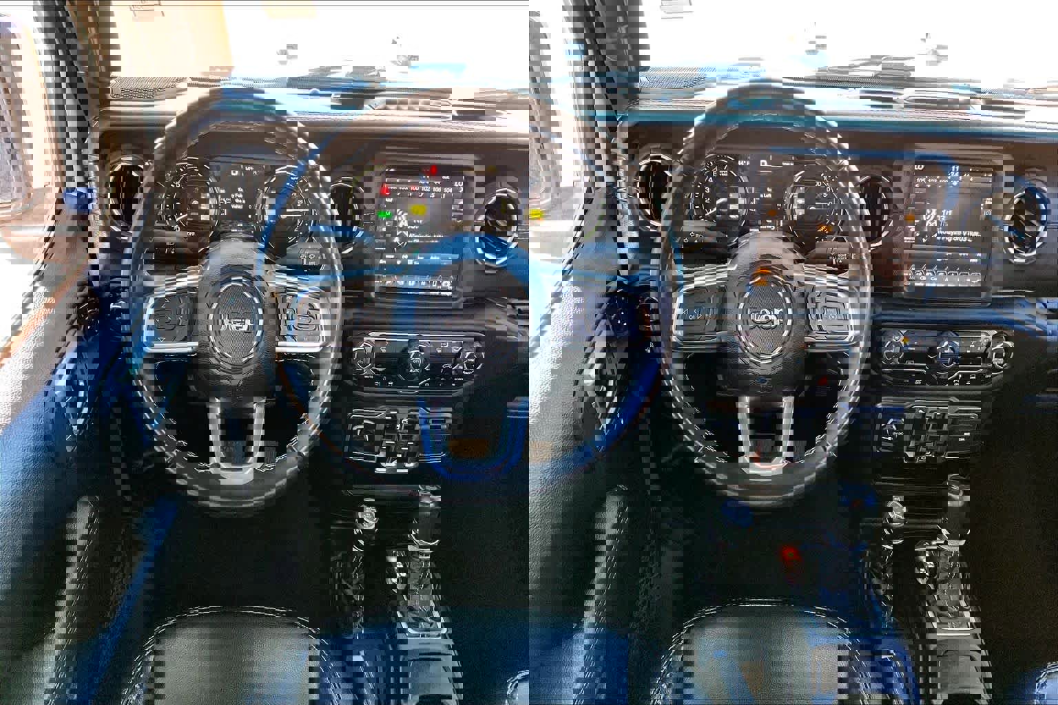 Used 2021 Jeep Wrangler Unlimited Sahara w/ Safety Group image 5