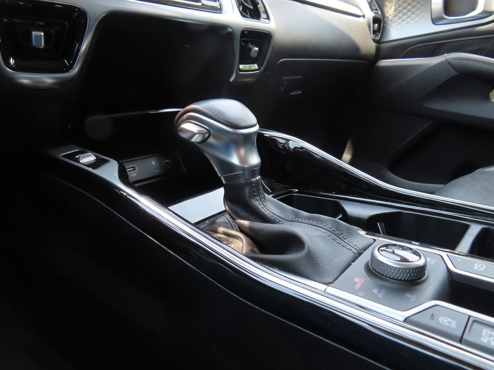 Used 2022 Kia Sorento SX AWD/4WD image 25