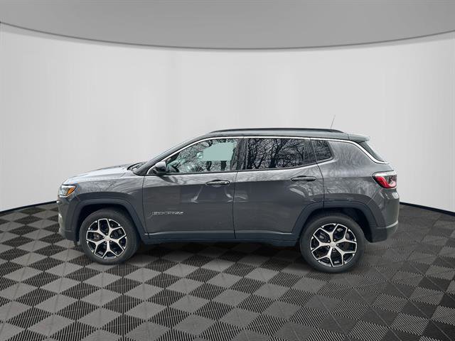 Certified 2024 Jeep Compass Limited image 8