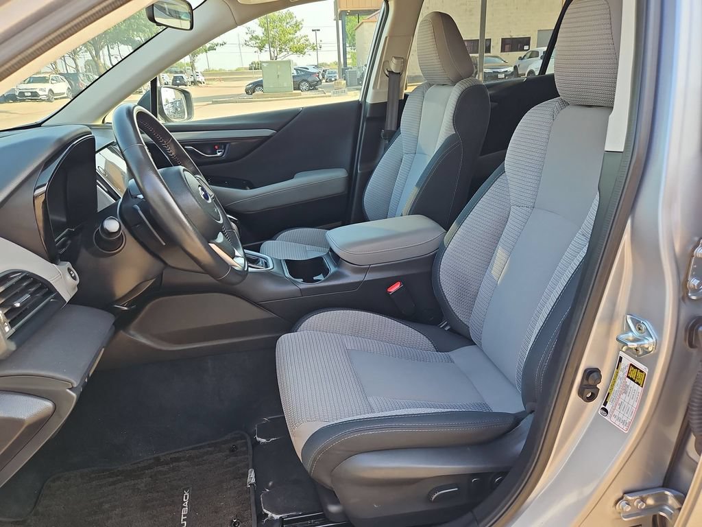 Used 2025 Subaru Outback Premium AWD/4WD image 22