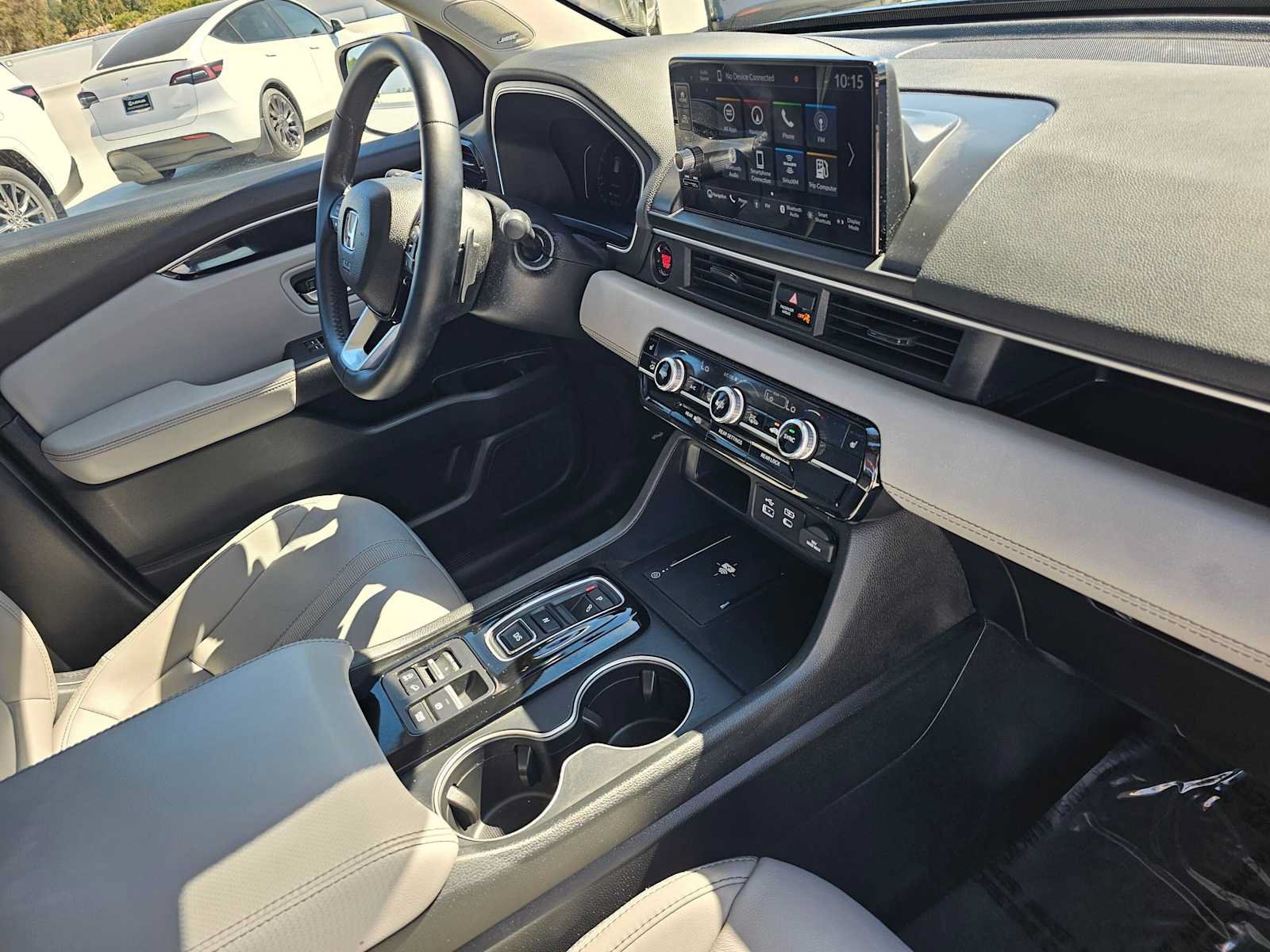 Used 2025 Honda Pilot Touring image 11