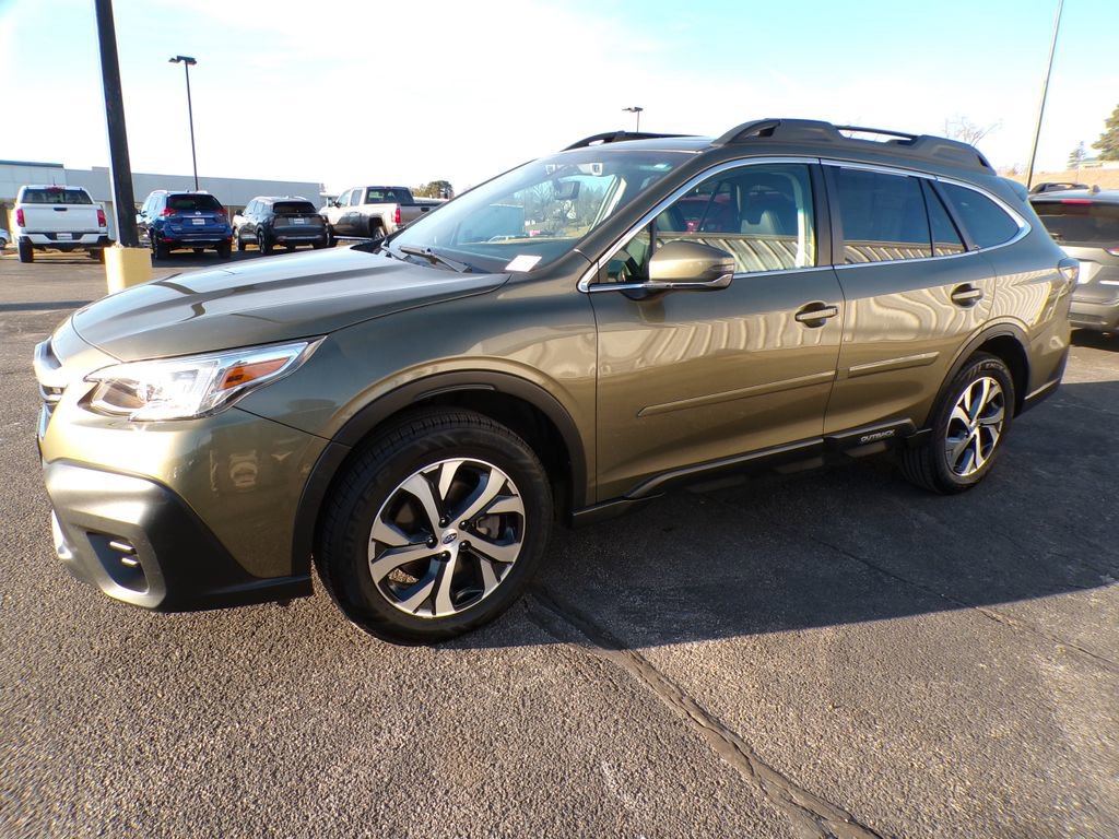 Used 2022 Subaru Outback Limited image 2