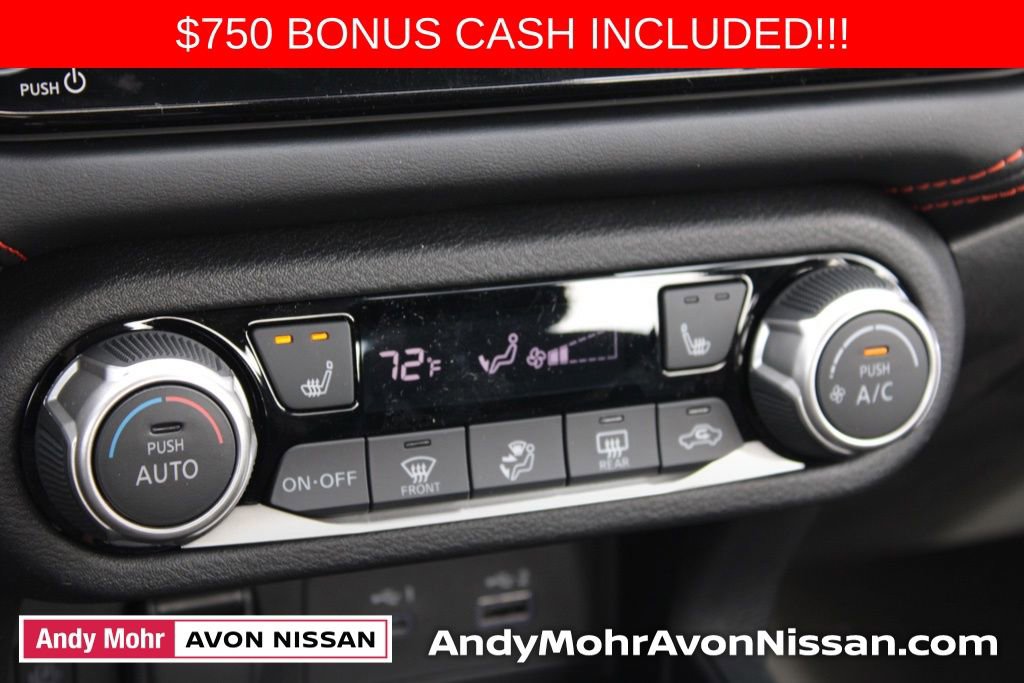 New 2025 Nissan Versa SR w/ Trunk Package image 23